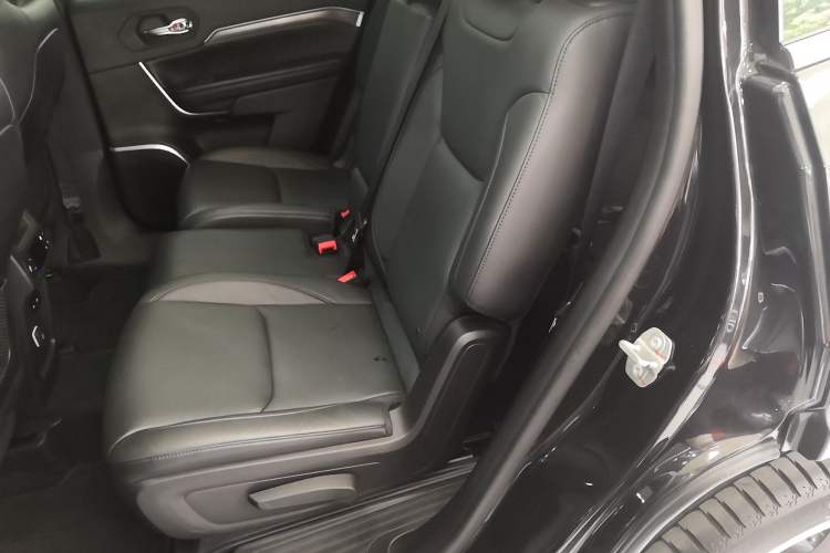 Used Jeep Grand Commander 2018 2.0T Four-Wheel Drive Enjoyment Edition China VI Left Rear Seat