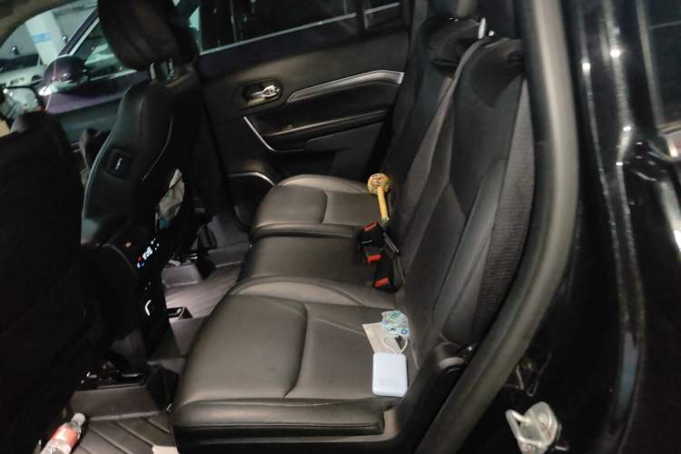 Used Jeep Grand Commander 2018 2.0T Four-Wheel Drive Enjoyment Version China V Left Rear Seat
