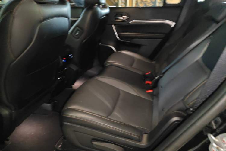 Used Jeep Grand Commander 2018 2.0T Four-Wheel Drive Smart Enjoyment Version China VI Left Rear Seat