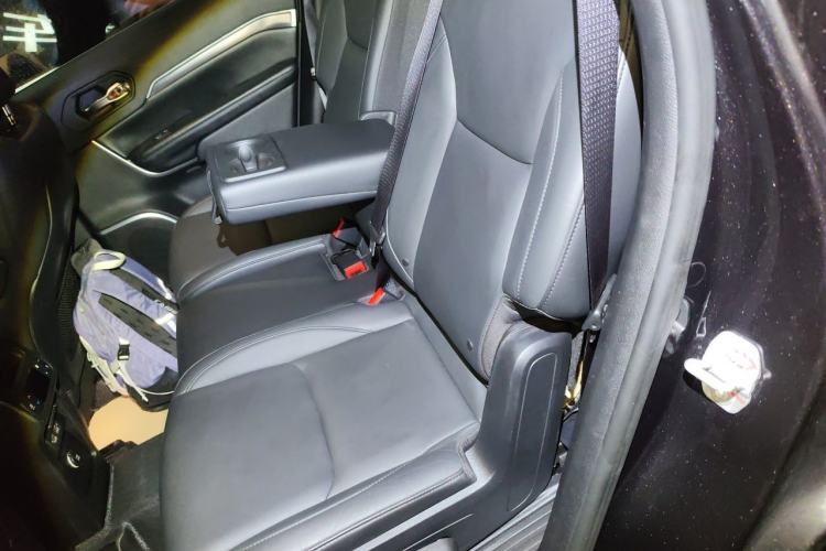 Used Jeep Grand Commander 2018 2.0T Four-Wheel Drive Prestige Edition China V Left Rear Seat