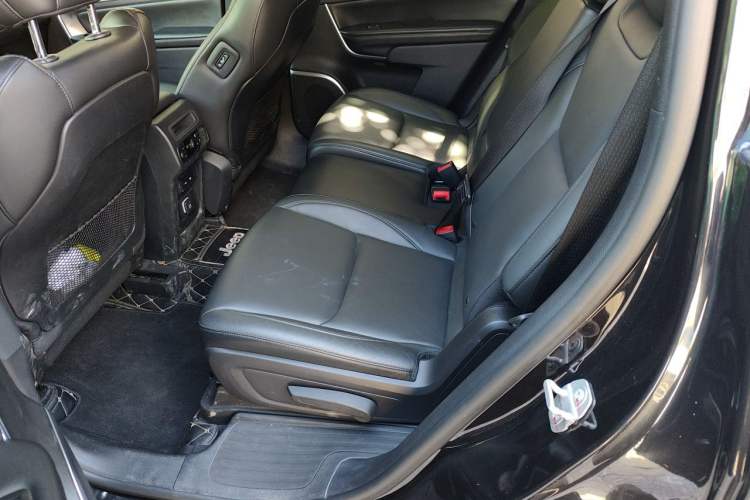 Used Jeep Grand Commander 2018 2.0T Four-wheel Drive Premium Edition China VI Left Rear Seat