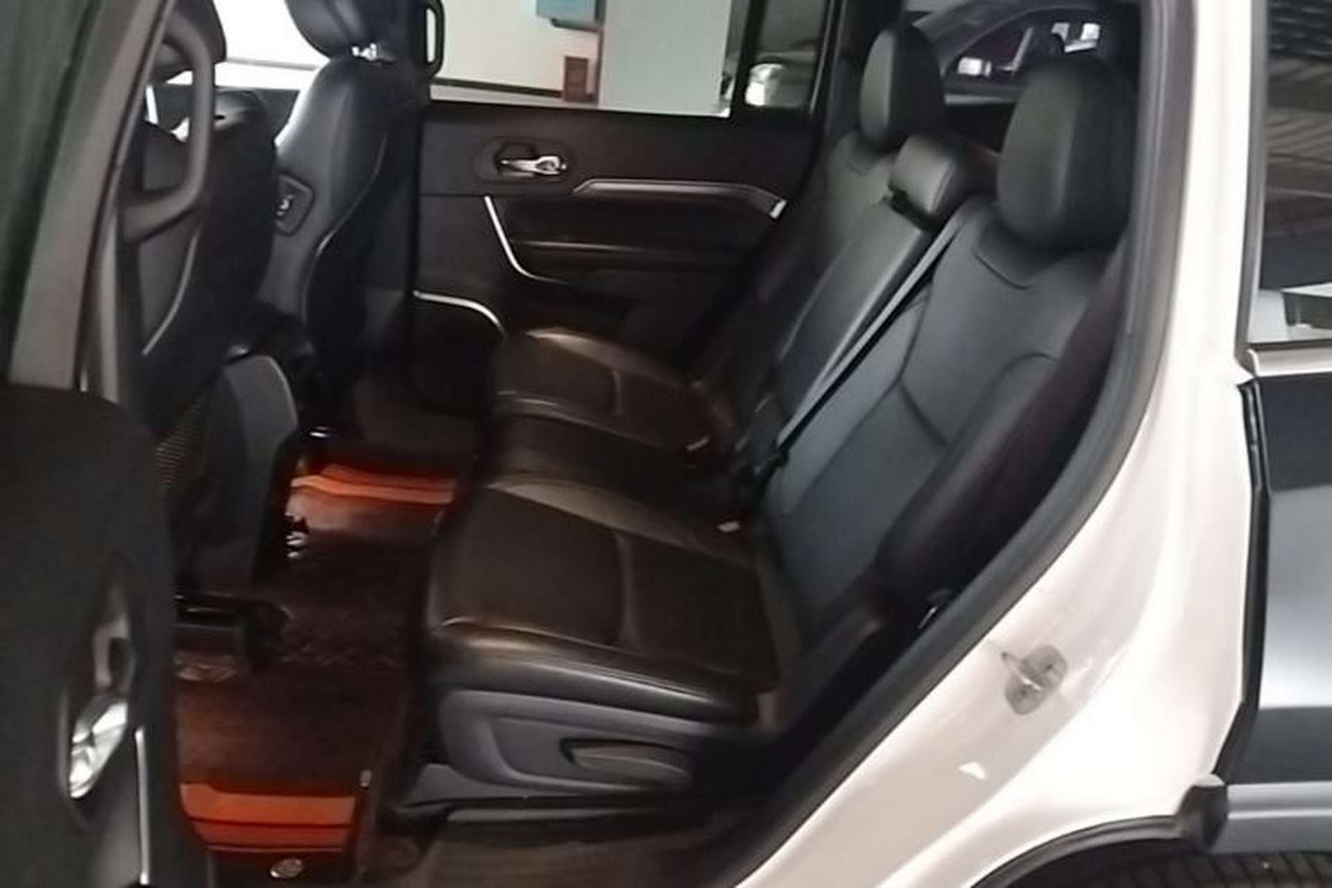 Used Jeep Grand Commander 2018 2.0T Two-Wheel Drive Enjoy Edition China V Left Rear Seat