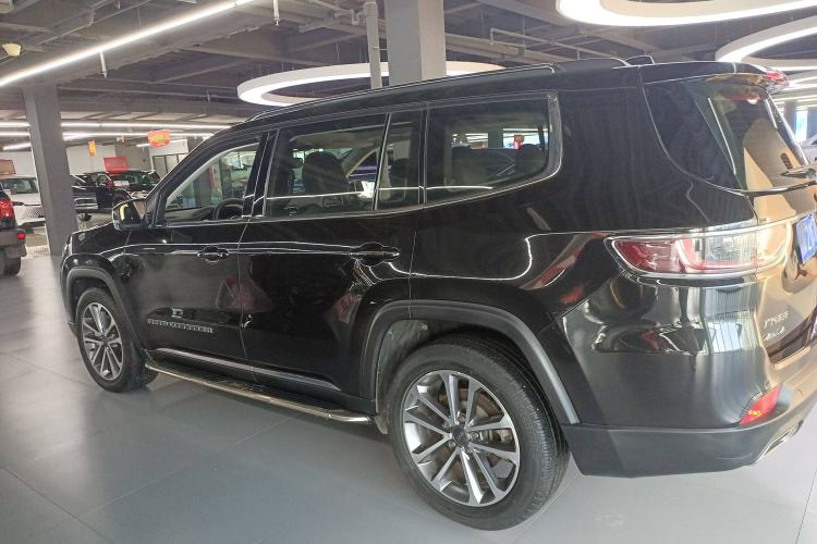 Used Jeep Grand Commander 2018 2.0T Four-Wheel Drive Enjoyment Edition China VI Left Side
