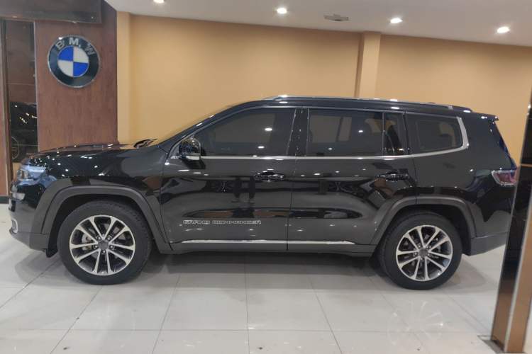 Used Jeep Grand Commander 2018 2.0T Four-Wheel Drive Enjoyment Edition China VI Left Side