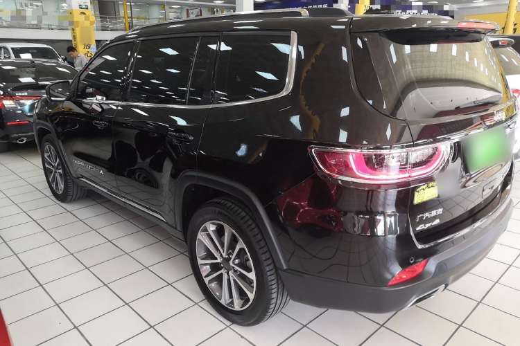 Used Jeep Grand Commander 2018 2.0T Four-Wheel Drive Enjoyment Edition China VI Left Side
