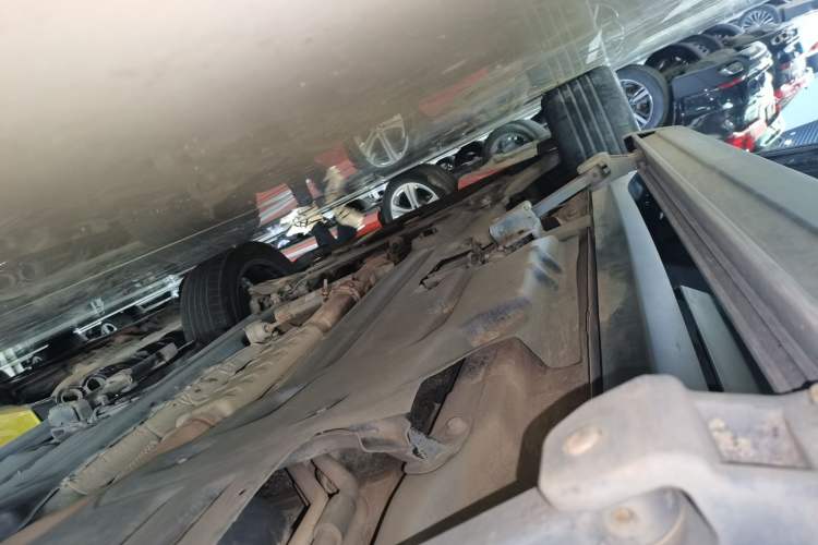 Used Jeep Grand Commander 2018 2.0T Four-wheel Drive Premium Edition China VI Left Side Sill