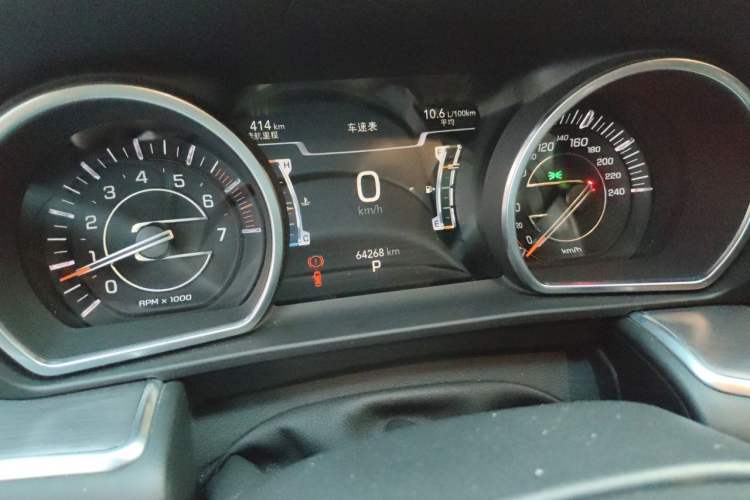 Used Jeep Grand Commander 2018 2.0T Four-Wheel Drive Smart Enjoyment Version China V Emission Standard Odometer Close Up