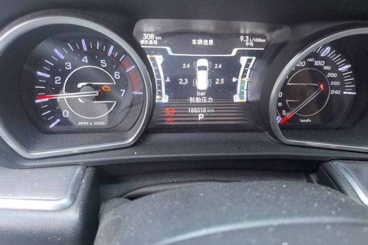 Used Jeep Grand Commander 2018 2.0T Four-Wheel Drive Prestige Edition China V Odometer Close Up
