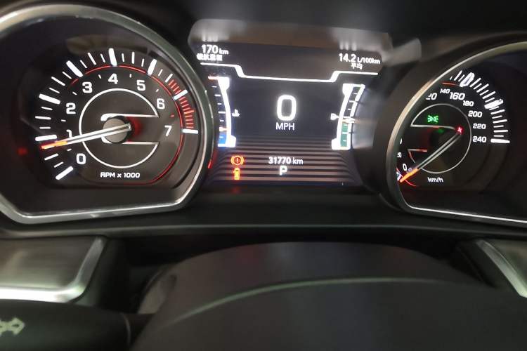 Used Jeep Grand Commander 2018 2.0T Four-Wheel Drive Enjoyment Edition China VI Odometer Close Up