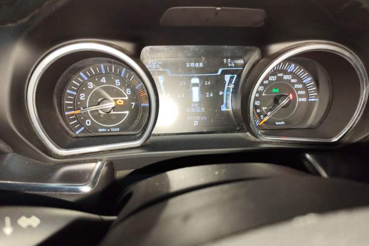 Used Jeep Grand Commander 2018 2.0T Four-Wheel Drive Smart Enjoyment Version China VI Odometer Close Up
