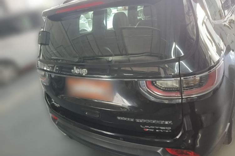 Used Jeep Grand Commander 2018 2.0T Four-Wheel Drive Enjoyment Edition China VI Rear