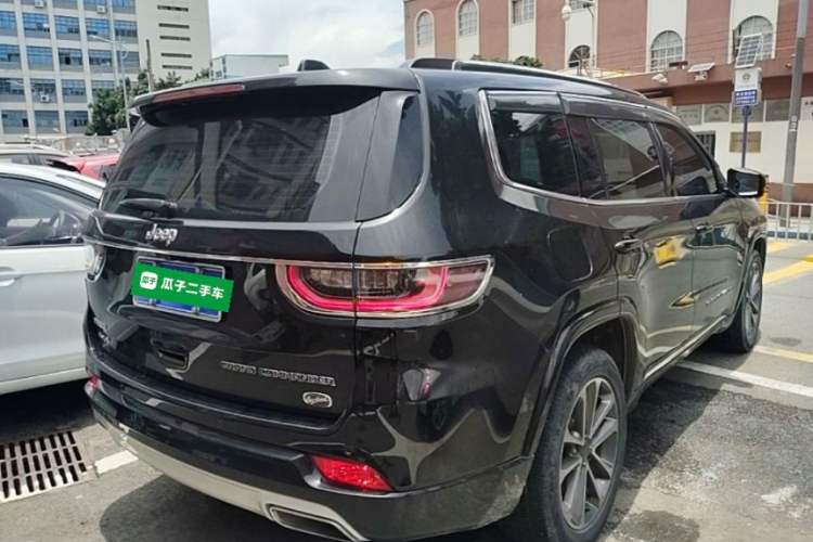 Used Jeep Grand Commander 2018 2.0T Four-Wheel Drive Smart Enjoyment Version China V Emission Standard Rear Right 45 Deg