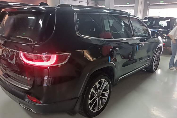 Used Jeep Grand Commander 2018 2.0T Four-Wheel Drive Enjoyment Edition China VI Rear Right 45 Deg
