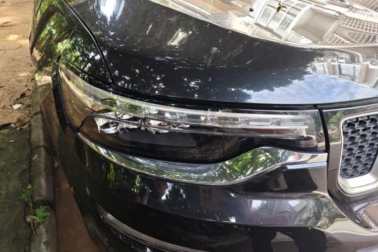 Used Jeep Grand Commander 2018 2.0T Four-wheel Drive Premium Edition China VI Right Front Headlight