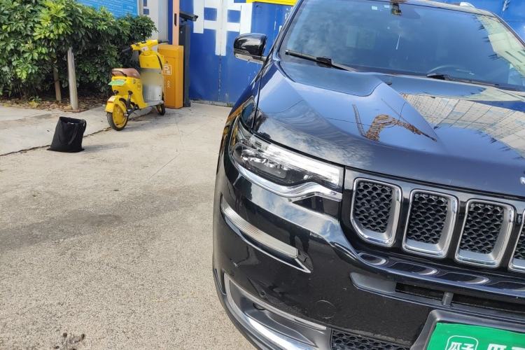Used Jeep Grand Commander 2018 2.0T Four-Wheel Drive Enjoyment Edition China VI Right Front Headlight