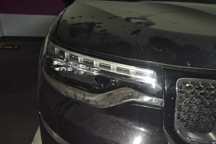 Used Jeep Grand Commander 2018 2.0T Four-Wheel Drive Enjoyment Edition China VI Right Front Headlight