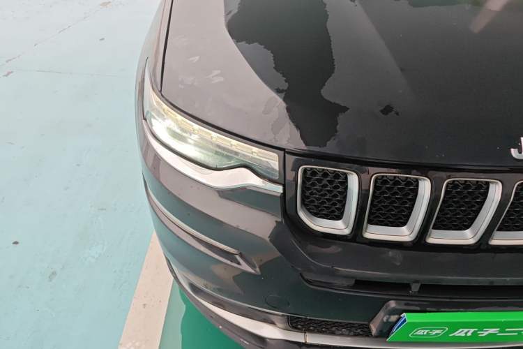 Used Jeep Grand Commander 2018 2.0T Four-Wheel Drive Premium Navigation Version China V Right Front Headlight