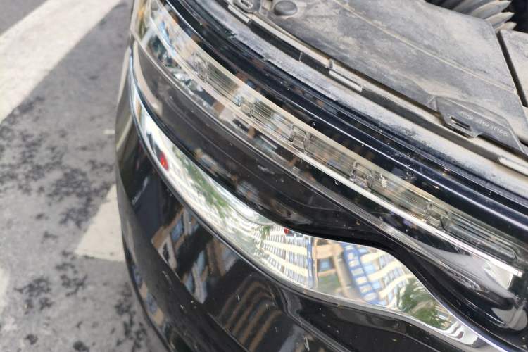 Used Jeep Grand Commander 2018 2.0T Four-Wheel Drive Enjoyment Edition China VI Right Front Headlight