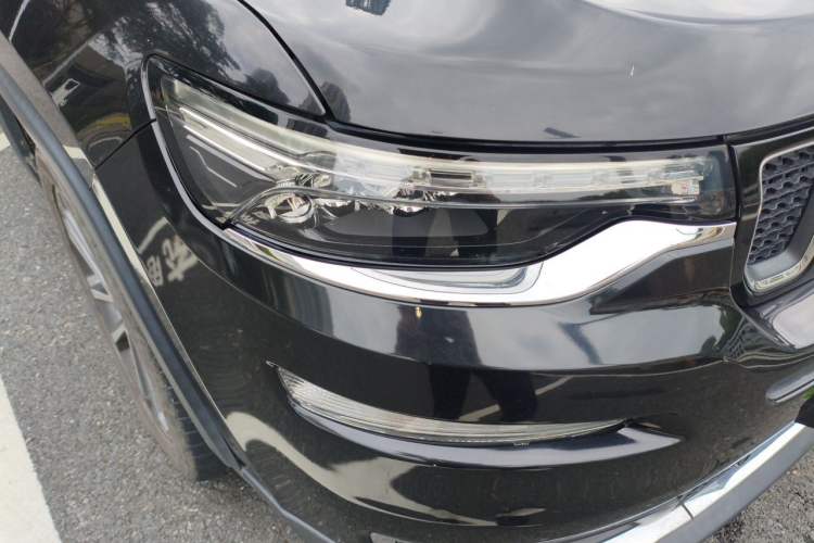 Used Jeep Grand Commander 2018 2.0T Four-Wheel Drive Enjoyment Edition China VI Right Front Headlight
