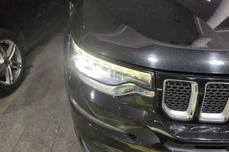 Used Jeep Grand Commander 2018 2.0T Four-Wheel Drive Prestige Edition China V Right Front Headlight