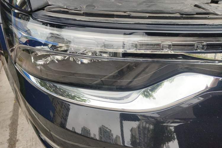 Used Jeep Grand Commander 2018 2.0T Four-Wheel Drive Enjoyment Edition China VI Right Front Headlight