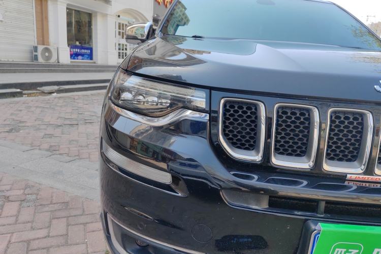 Used Jeep Grand Commander 2018 2.0T Two-Wheel Drive Enjoy Edition China VI Right Front Headlight