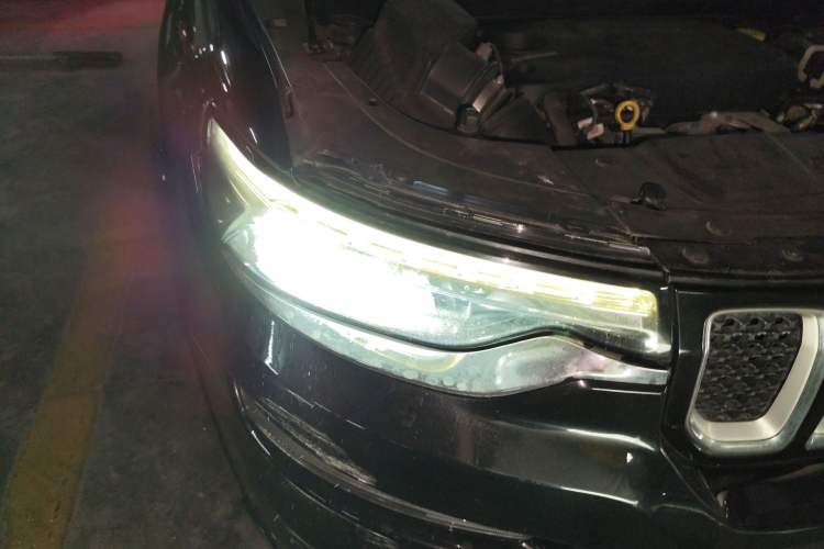 Used Jeep Grand Commander 2018 2.0T Four-Wheel Drive Smart Enjoyment Version China VI Right Front Headlight