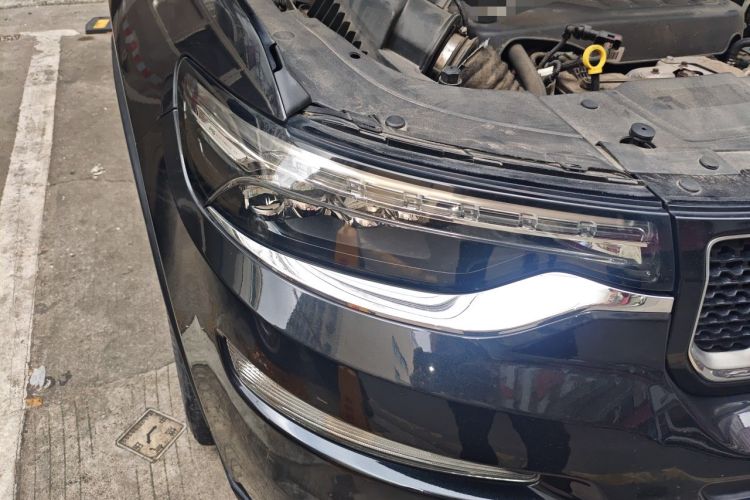 Used Jeep Grand Commander 2018 2.0T Four-wheel Drive Premium Edition China VI Right Front Headlight