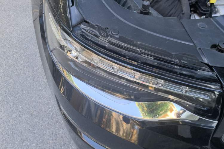 Used Jeep Grand Commander 2018 2.0T Four-Wheel Drive Enjoyment Version China V Right Front Headlight