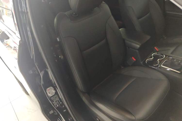 Used Jeep Grand Commander 2018 2.0T Four-Wheel Drive Enjoyment Edition China VI Right Front Seat
