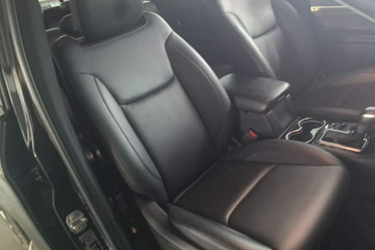 Used Jeep Grand Commander 2018 2.0T Four-Wheel Drive Premium Navigation Version China V Right Front Seat
