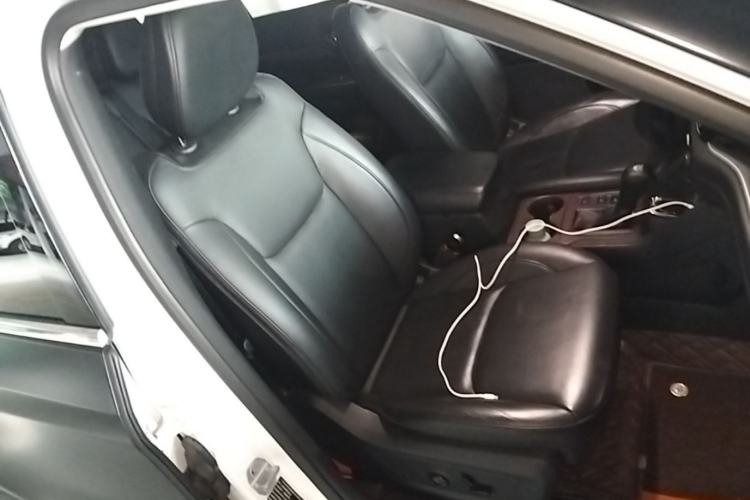 Used Jeep Grand Commander 2018 2.0T Two-Wheel Drive Enjoy Edition China V Right Front Seat