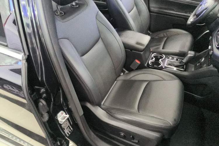 Used Jeep Grand Commander 2018 2.0T Four-Wheel Drive Prestige Edition China V Right Front Seat