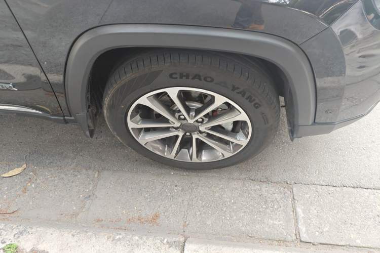 Used Jeep Grand Commander 2018 2.0T Four-Wheel Drive Enjoyment Version China V Right Front Wheel Hub