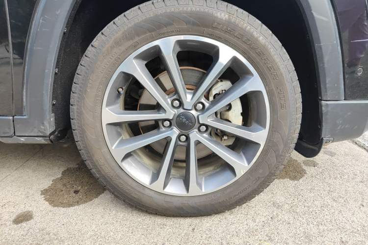 Used Jeep Grand Commander 2018 2.0T Four-Wheel Drive Enjoyment Edition China VI Right Front Wheel Hub