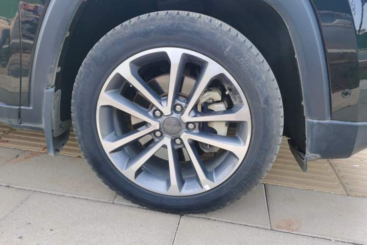Used Jeep Grand Commander 2018 2.0T Four-Wheel Drive Enjoyment Edition China VI Right Front Wheel Hub