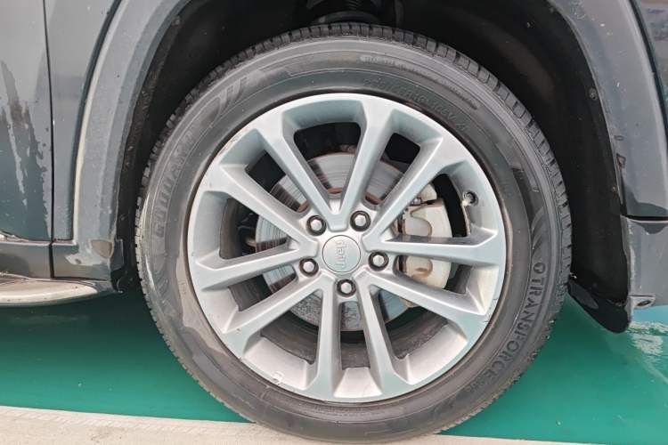 Used Jeep Grand Commander 2018 2.0T Four-Wheel Drive Premium Navigation Version China V Right Front Wheel Hub