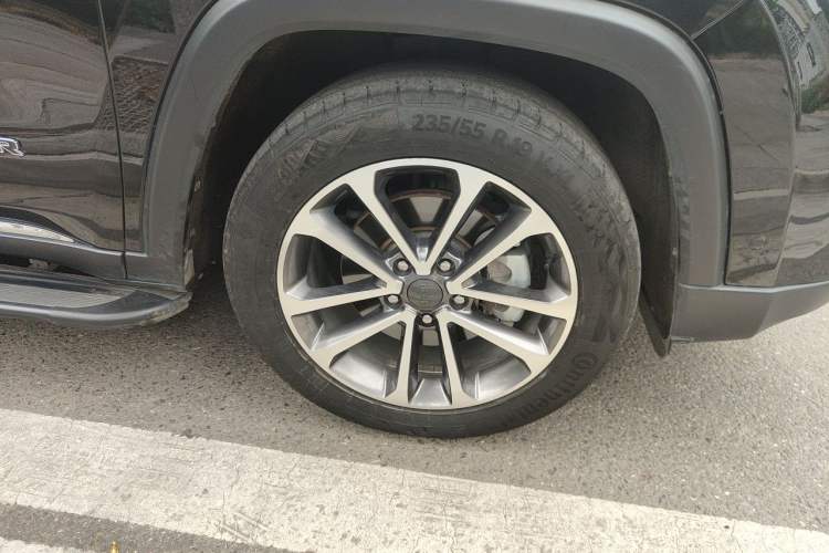 Used Jeep Grand Commander 2018 2.0T Four-Wheel Drive Enjoyment Edition China VI Right Front Wheel Hub