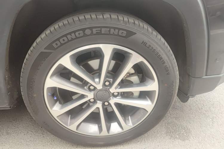 Used Jeep Grand Commander 2018 2.0T Four-Wheel Drive Enjoyment Version China V Right Front Wheel Hub