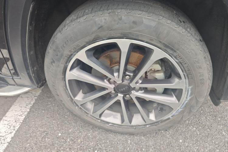 Used Jeep Grand Commander 2018 2.0T Four-Wheel Drive Enjoyment Edition China VI Right Front Wheel Hub