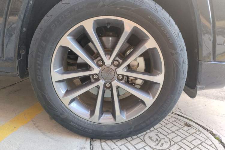 Used Jeep Grand Commander 2018 2.0T Four-Wheel Drive Smart Enjoyment Version China V Emission Standard Right Front Wheel Hub