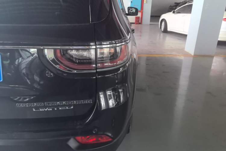 Used Jeep Grand Commander 2018 2.0T Four-Wheel Drive Premium Navigation Version China V Right Rear Taillight