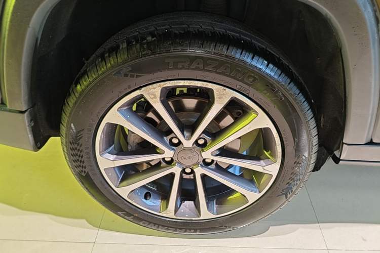 Used Jeep Grand Commander 2018 2.0T Four-Wheel Drive Enjoyment Version China V Right Rear Wheel Hub