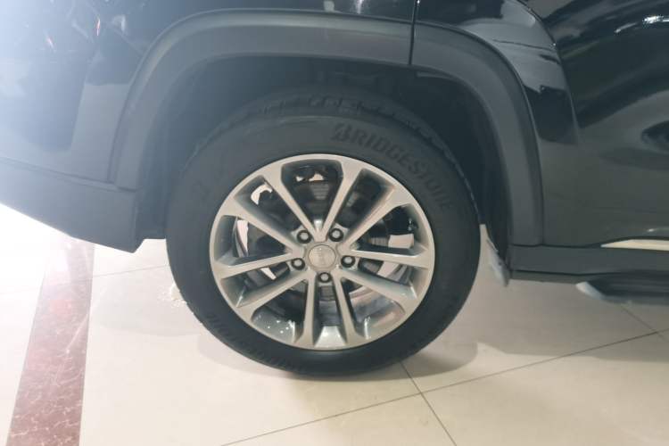 Used Jeep Grand Commander 2018 2.0T Four-wheel Drive Premium Edition China VI Right Rear Wheel Hub