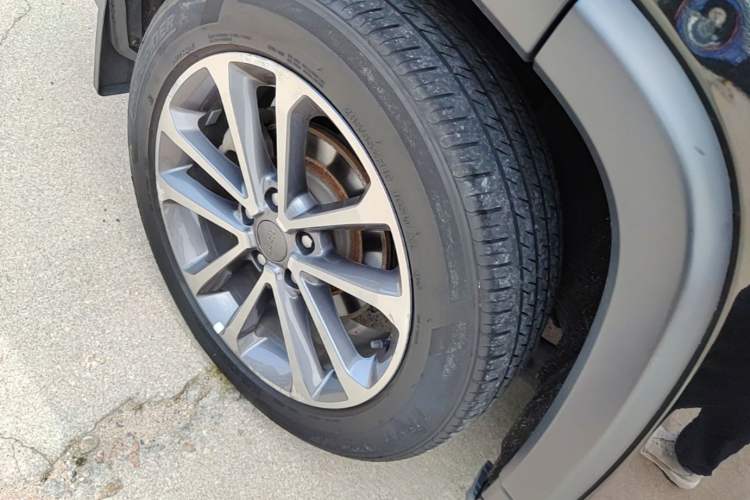 Used Jeep Grand Commander 2018 2.0T Four-Wheel Drive Enjoyment Version China V Right Rear Wheel Hub