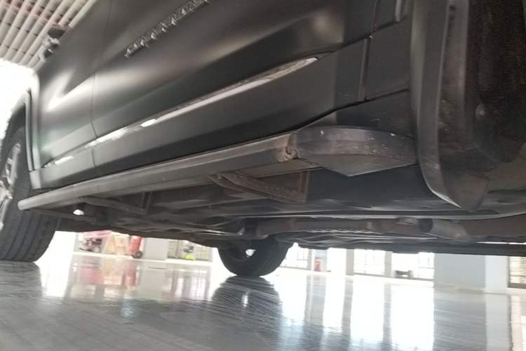 Used Jeep Grand Commander 2018 2.0T Two-Wheel Drive Enjoy Edition China V Right Side Sill