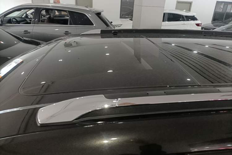 Used Jeep Grand Commander 2018 2.0T Four-Wheel Drive Enjoyment Edition China VI Roof