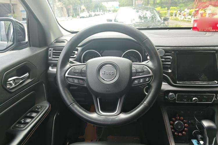 Used Jeep Grand Commander 2018 2.0T Four-Wheel Drive Smart Enjoyment Version China VI Steering Wheel