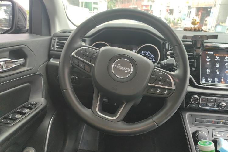 Used Jeep Grand Commander 2018 2.0T Four-Wheel Drive Premium Navigation Edition China VI Steering Wheel