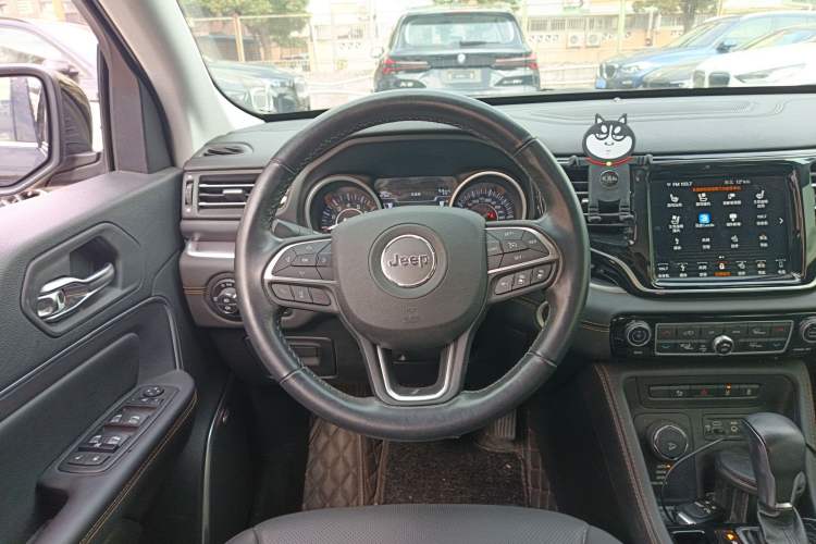 Used Jeep Grand Commander 2018 2.0T Four-Wheel Drive Smart Enjoyment Version China V Emission Standard Steering Wheel